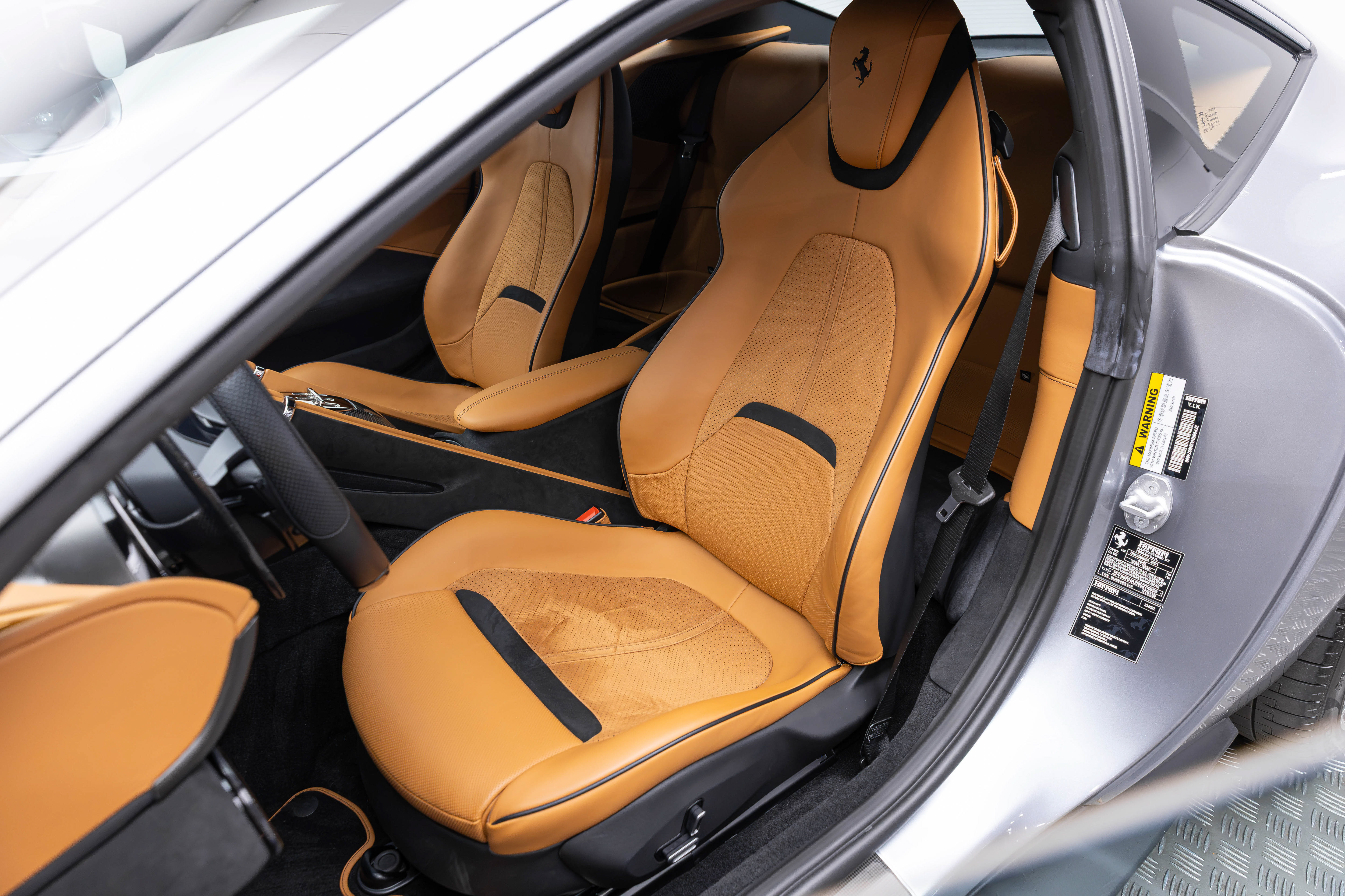 Used 2022 Ferrari Roma RWD image 51