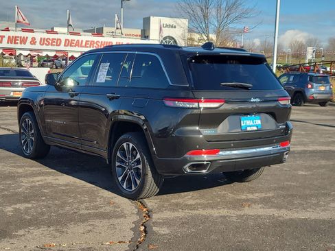 Used 2024 Jeep Grand Cherokee Overland w/ Trailer Tow Package image 12