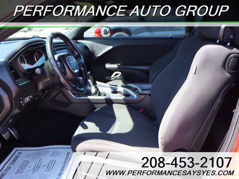 Used 2016 Dodge Challenger R/T Scat Pack RWD image 15