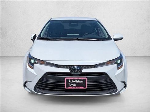 Certified 2026 Toyota Corolla LE FWD image 2