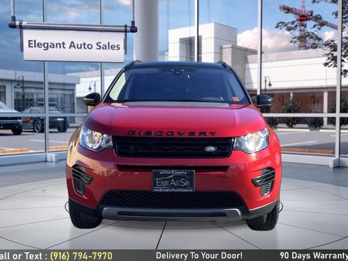 Used 2019 Land Rover Discovery Sport SE image 2