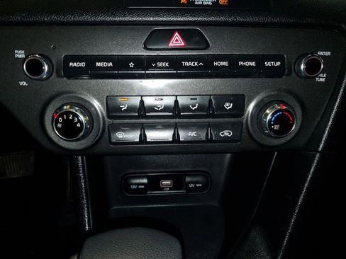 Used 2022 Kia Sportage LX image 19