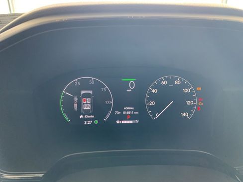 Used 2023 Honda CR-V Sport Touring image 4