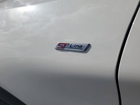 New 2026 Ford Explorer ST-Line w/ ST-Line Street Pack image 8