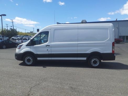 New 2025 Ford Transit 250 148 Medium Roof image 5