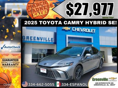 Used 2025 Toyota Camry SE w/ Convenience Package