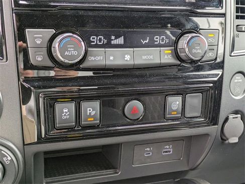 Used 2024 Nissan Titan SV w/ SV Bronze Edition Package image 24