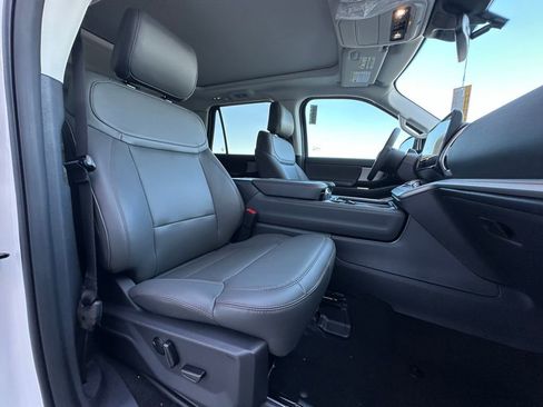 New 2025 Ford Expedition Max Active image 47