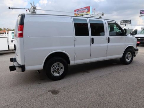 Used 2020 GMC Savana 2500 w/ Driver Convenience Package image 4
