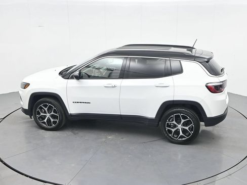 Used 2024 Jeep Compass Limited AWD/4WD image 29