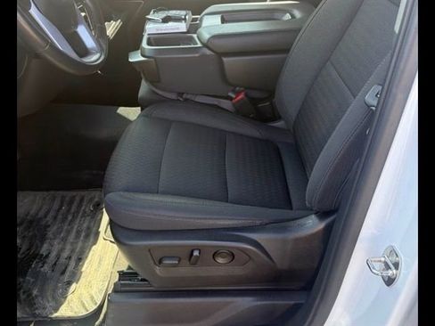 Used 2022 GMC Sierra 1500 SLE image 11