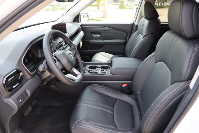 New 2026 Honda Pilot Touring image 12