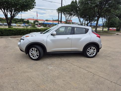 Used 2013 Nissan Juke S AWD/4WD image 2