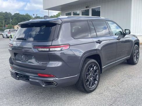 Used 2023 Jeep Grand Cherokee L Summit AWD/4WD image 3