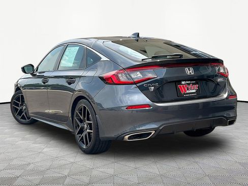 Used 2023 Honda Civic Sport Touring image 4