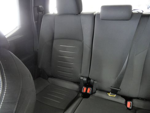 Used 2024 Toyota Tacoma TRD Off-Road image 13