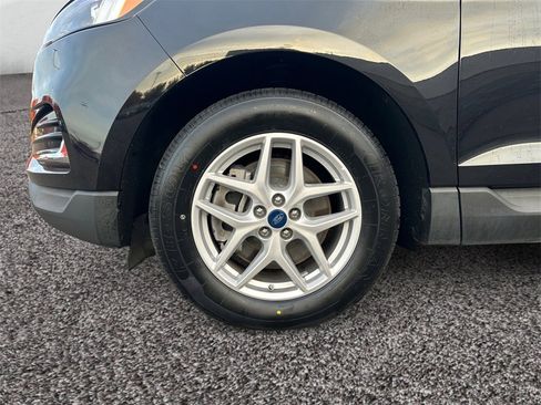 Used 2022 Ford Edge SEL image 10