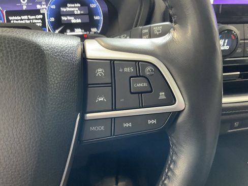 Used 2024 Toyota Grand Highlander Platinum image 13