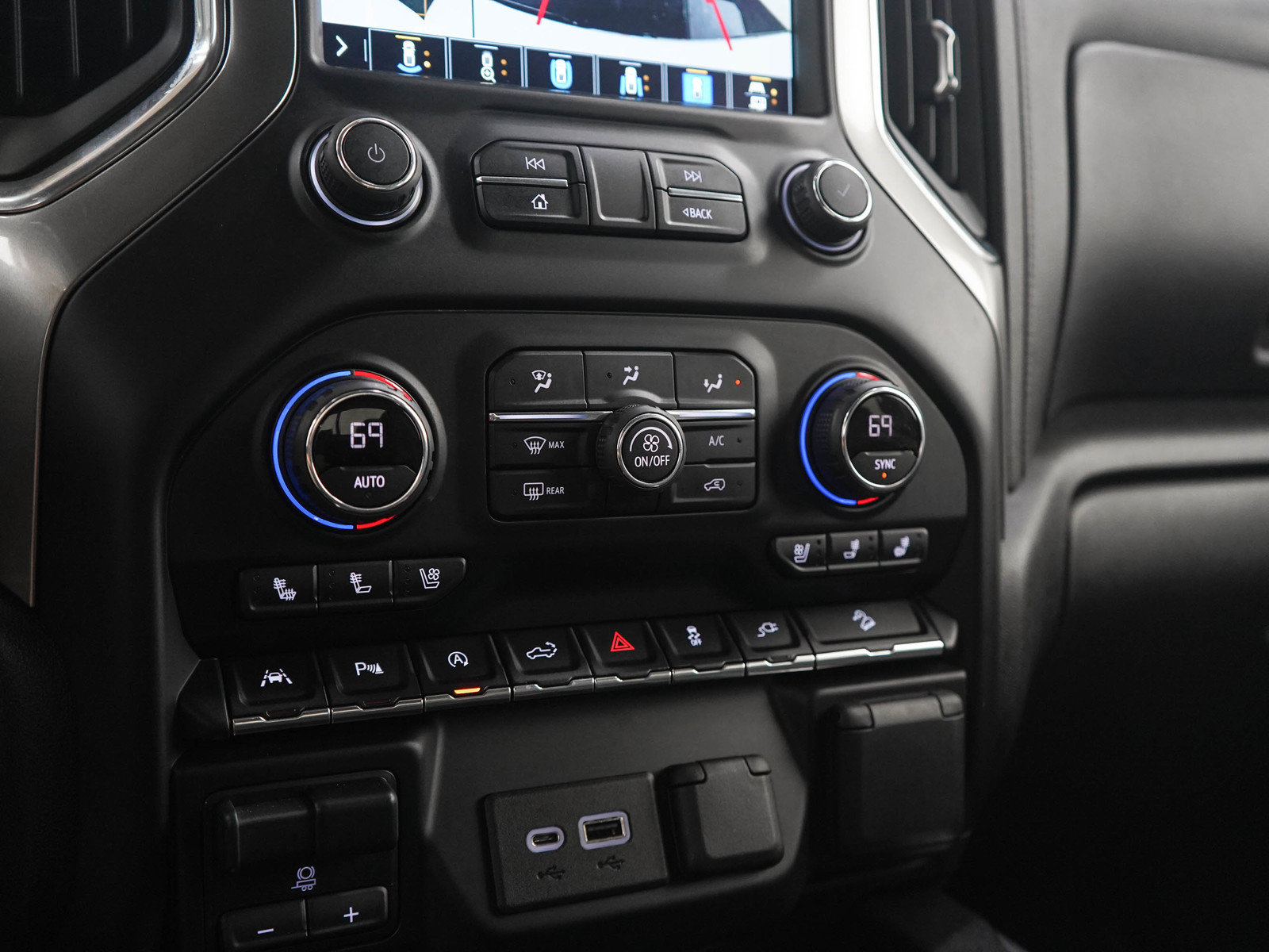 Used 2021 Chevrolet Silverado 1500 LTZ w/ Technology Package AWD/4WD image 21