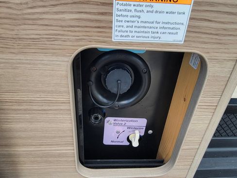 Used 2019 Mercedes-Benz Sprinter 170 image 42