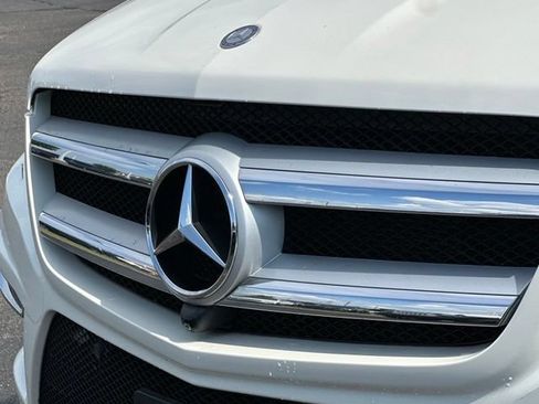 Used 2014 Mercedes-Benz GL 550 4MATIC image 7
