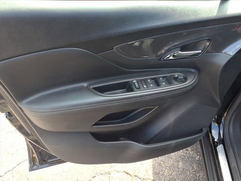Certified 2022 Buick Encore Preferred image 7