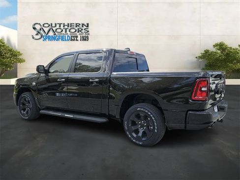 New 2026 RAM 1500 Express AWD/4WD image 3