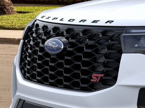 New 2026 Ford Explorer ST RWD image 33
