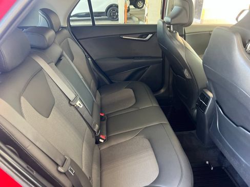 Certified 2023 Kia Niro EX Touring FWD image 14