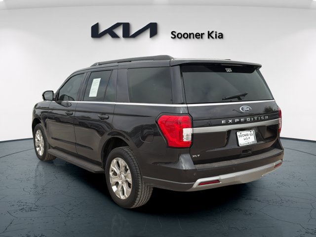 Used 2024 Ford Expedition XLT RWD image 4