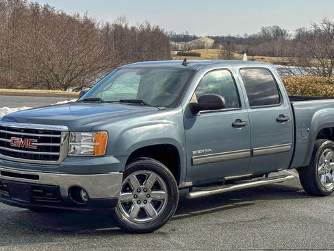 Used 2013 GMC Sierra 1500 SLE w/ Power Tech Package image 3