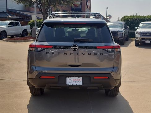 New 2025 Nissan Pathfinder SV w/ Black Appearance Package image 3