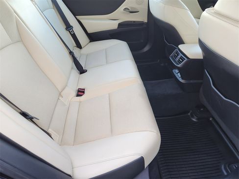 Used 2022 Lexus ES 250 w/ Premium Package image 31
