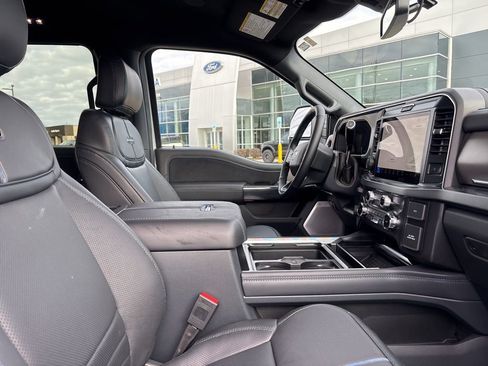 New 2026 Ford F250 Platinum w/ Tremor Off-Road Package image 17