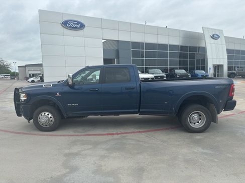 Used 2020 RAM 3500 Laramie image 8