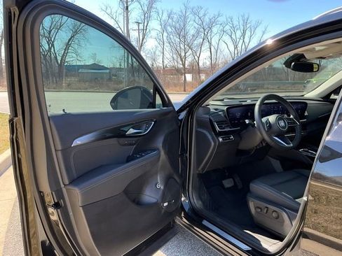 Used 2024 Buick Envision Preferred image 15