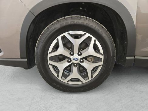 Used 2022 Subaru Forester Premium image 28