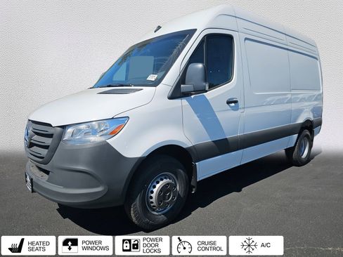 New 2024 Mercedes-Benz Sprinter 144 Cargo image 1