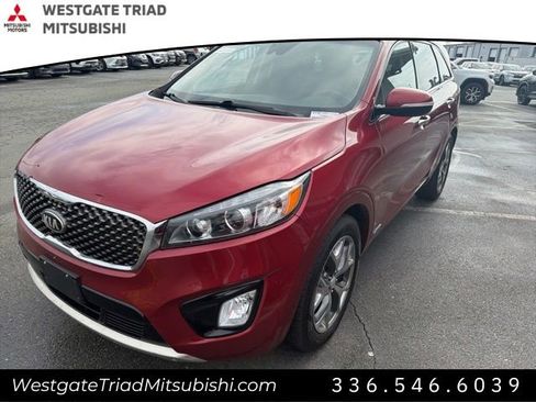 Used 2018 Kia Sorento SX image 3