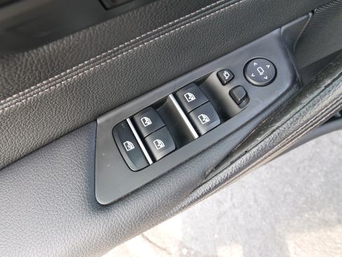 Used 2019 BMW 540i image 18