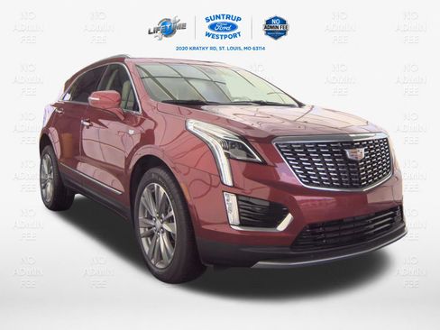Used 2024 Cadillac XT5 Premium Luxury w/ LPO, Floor Liner Package AWD/4WD image 6