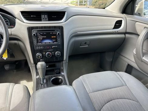 Used 2014 Chevrolet Traverse LT FWD image 13