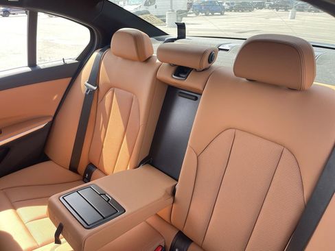 Used 2025 BMW 330i xDrive Sedan image 27