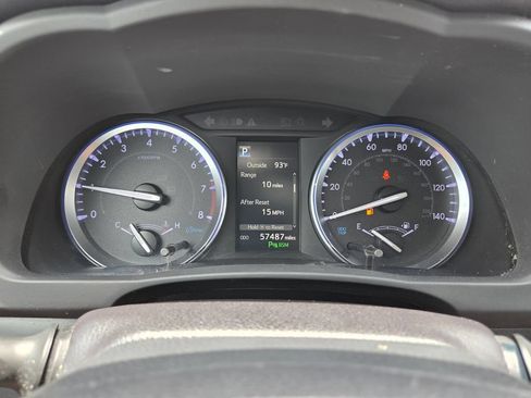 Used 2019 Toyota Highlander Limited FWD image 15