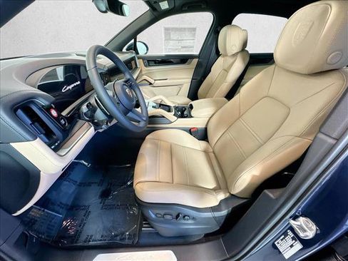 Used 2026 Porsche Cayenne AWD/4WD image 5