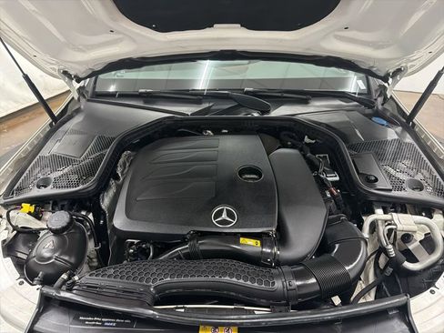 Used 2019 Mercedes-Benz C 300 4MATIC Sedan image 29