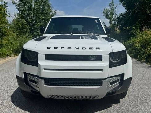 Used 2024 Land Rover Defender 110 S AWD/4WD image 3