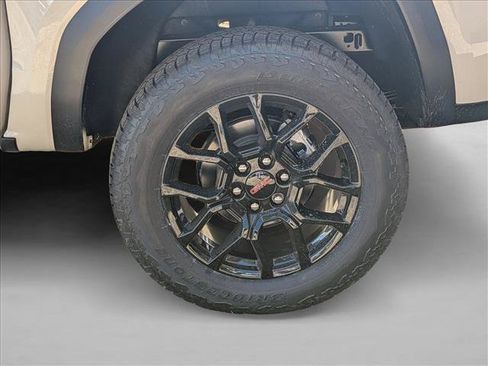 New 2026 GMC Canyon Elevation w/ Convenience Package AWD/4WD image 10
