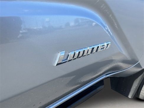 Used 2024 Toyota Tacoma Limited image 7