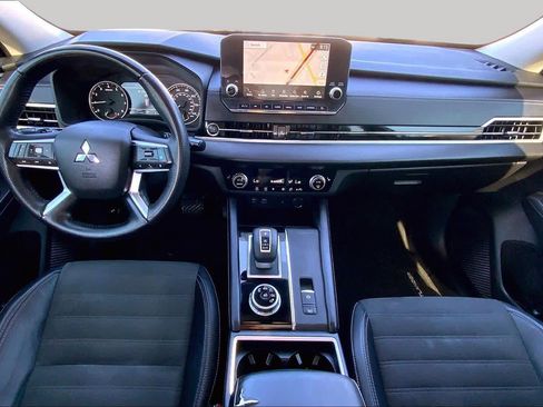 Used 2022 Mitsubishi Outlander SE FWD image 14